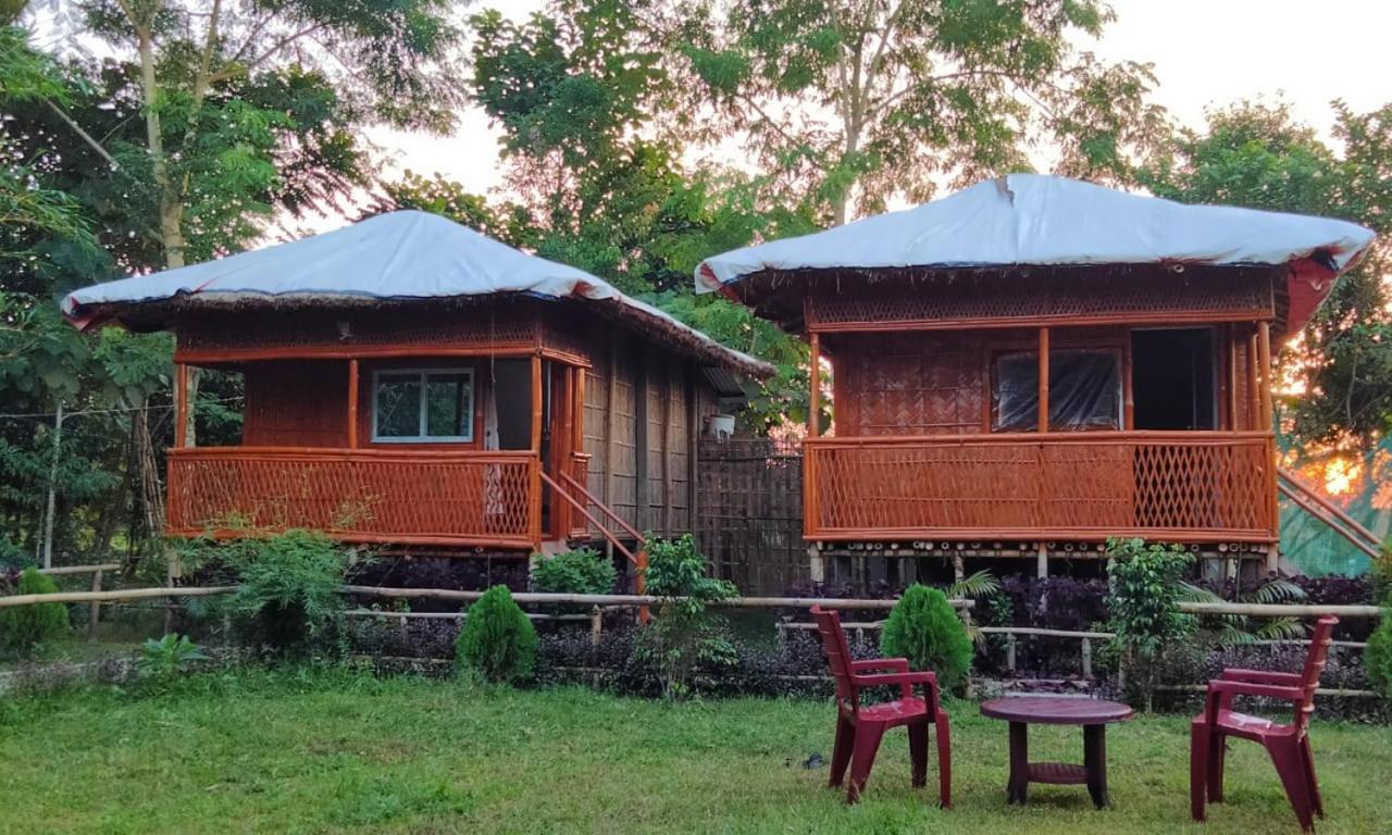 מלון Kāziranga Tiger'S Wood Glamping & Eco-Retreat מראה חיצוני תמונה